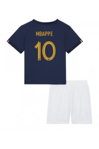 Ranska Kylian Mbappe #10 Jalkapallovaatteet Lasten Kotipeliasu MM-kisat 2022 Lyhythihainen (+ Lyhyet housut)